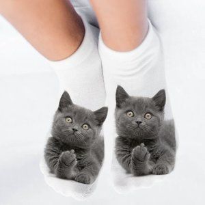 Naughty Kitty Cat Finger White Ankle Sock